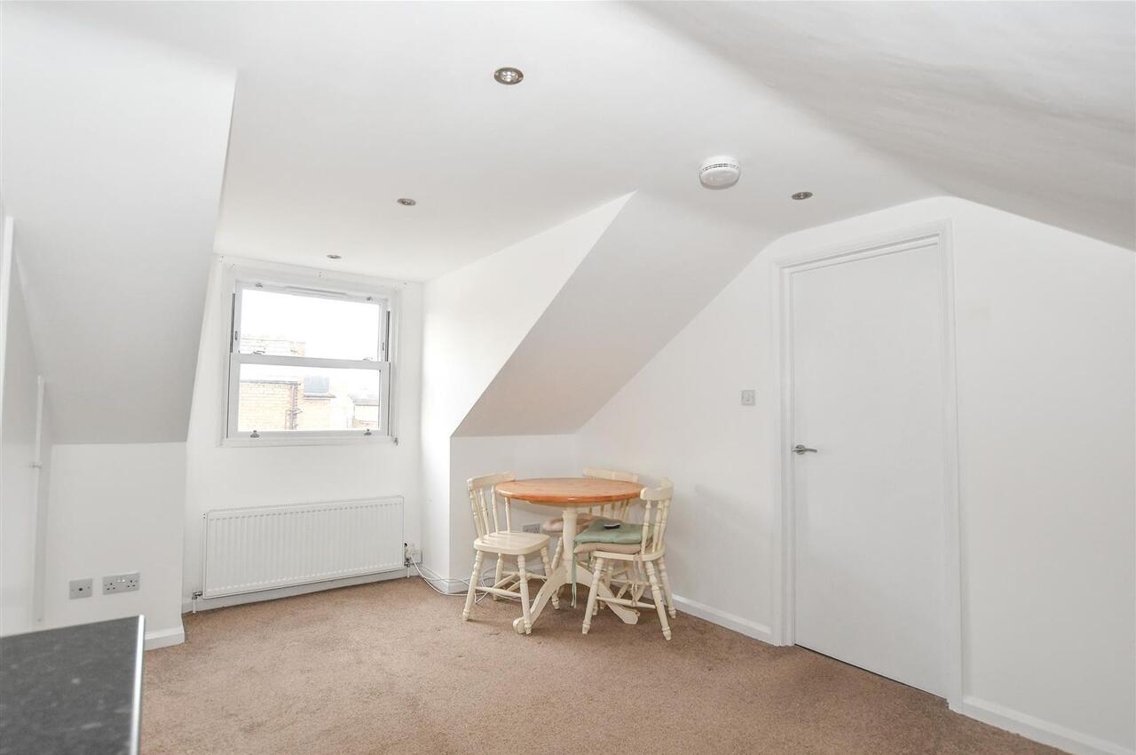 Flat Hatfield Road in St Albans