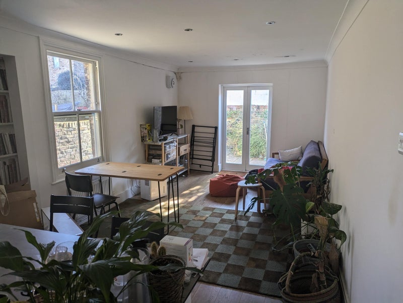 Room Hermitage Road in Greater London