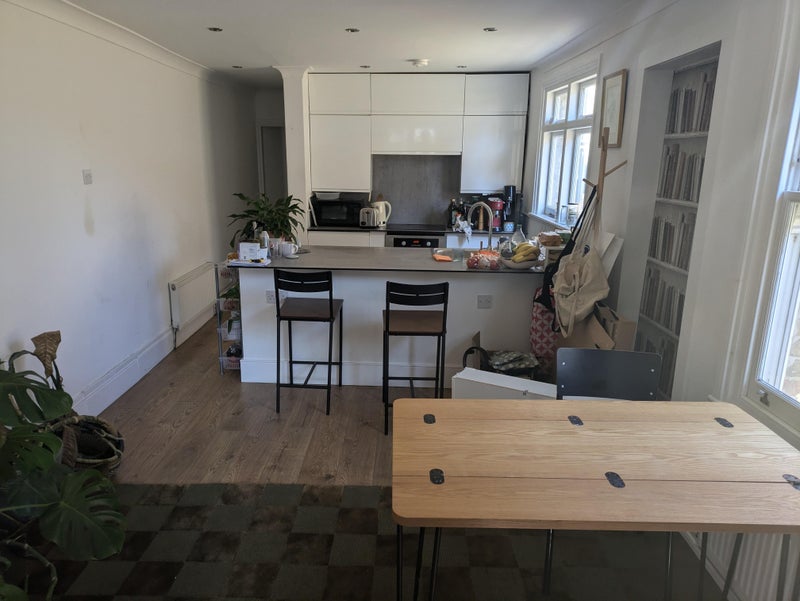 Room Hermitage Road in Greater London