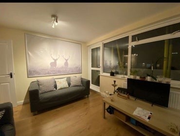 Room Lydney Close in Greater London