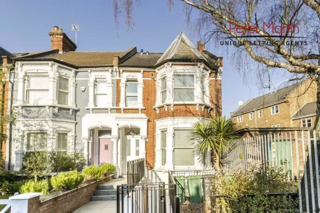 Flat Portsdown Mews in Greater London