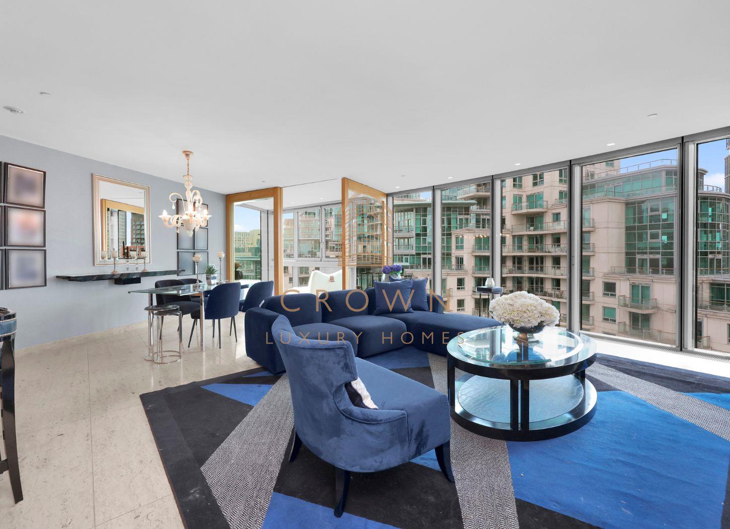 Flat Nine Elms Lane in Greater London