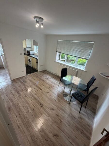 Flat Bream Close in Greater London