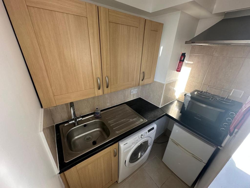 Flat Farleigh Road in London