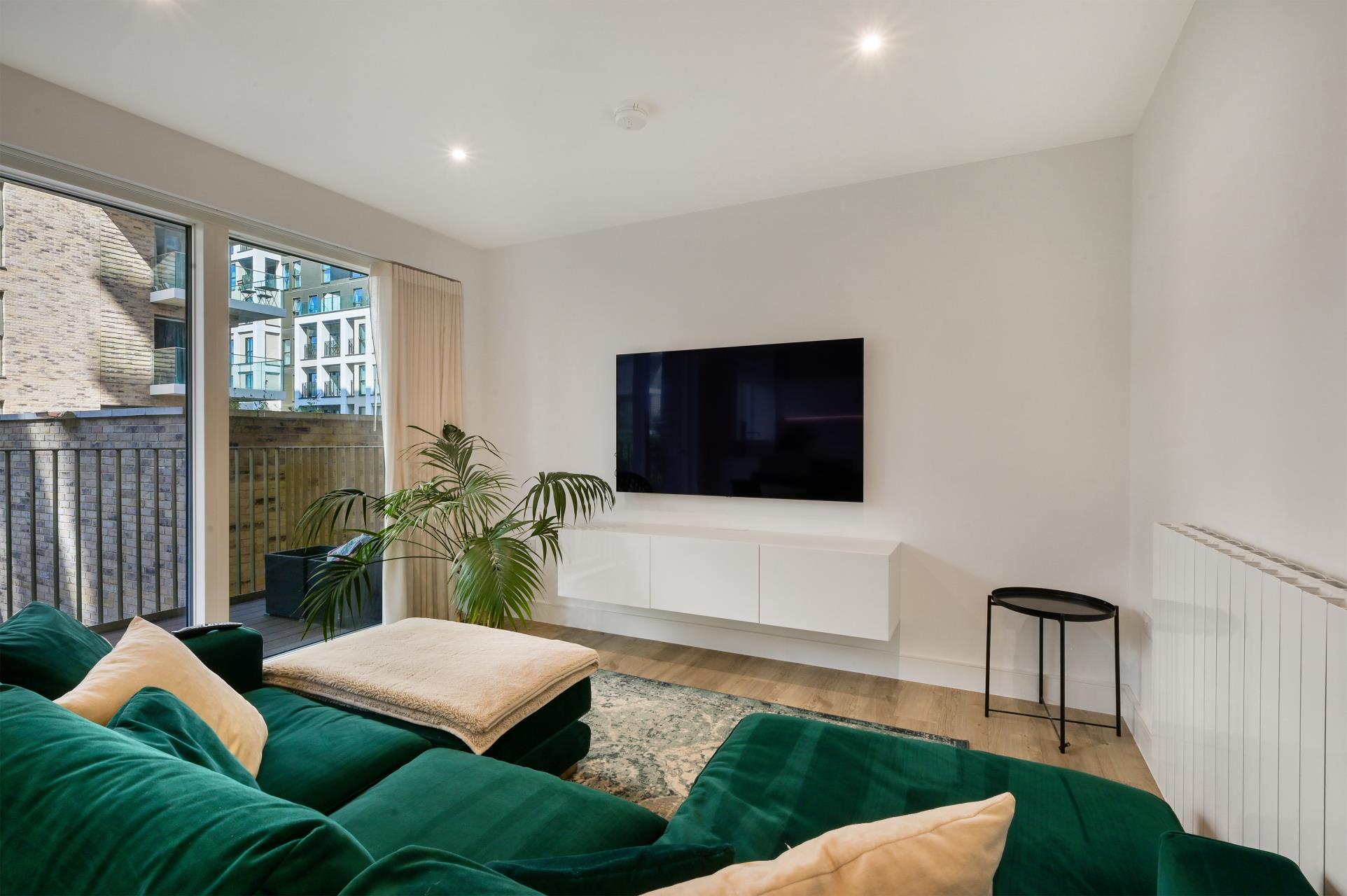 Flat Pegler Square in Greater London