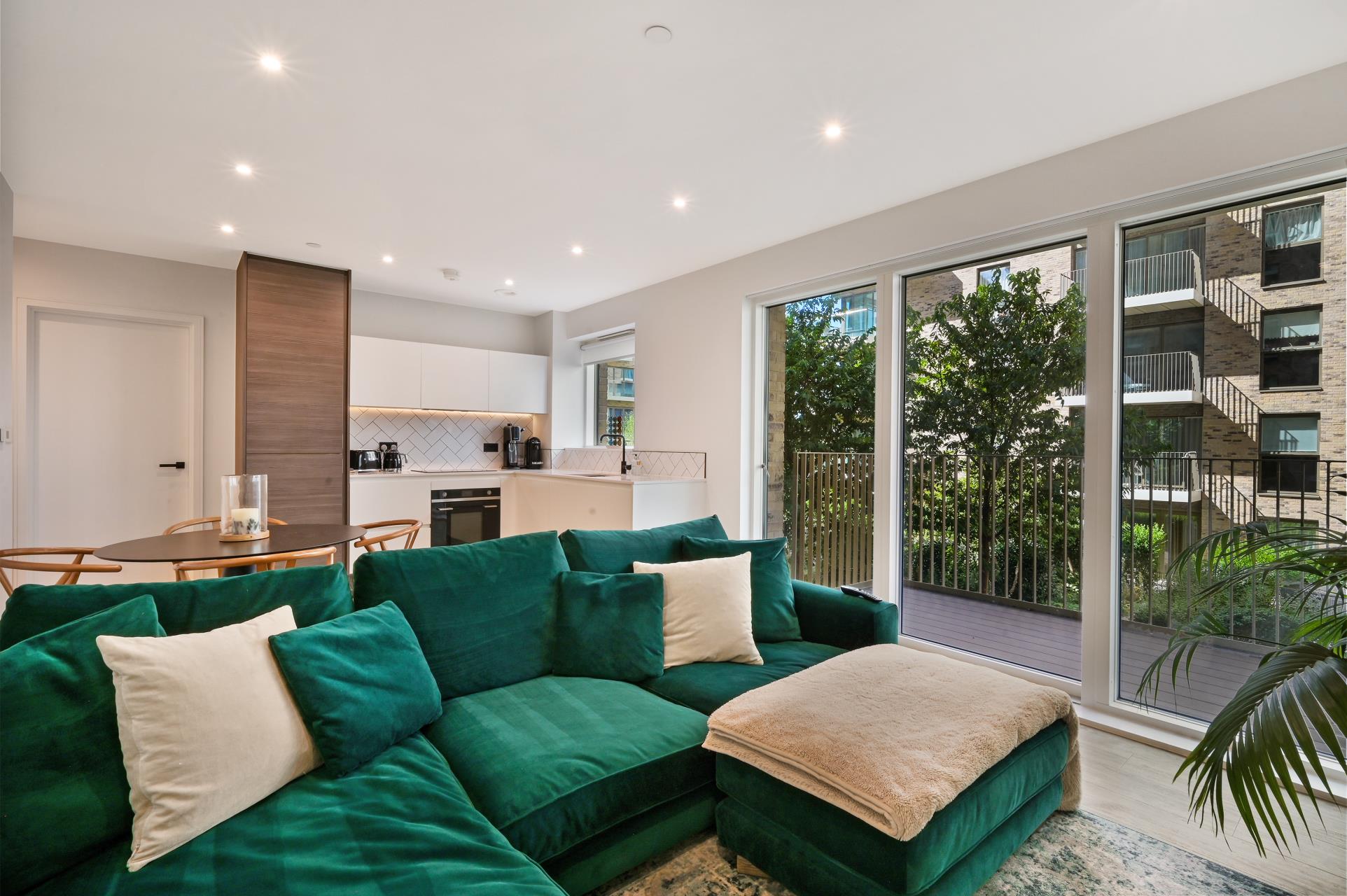 Flat Pegler Square in Greater London