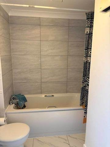Flat Lockwood Place in Greater London