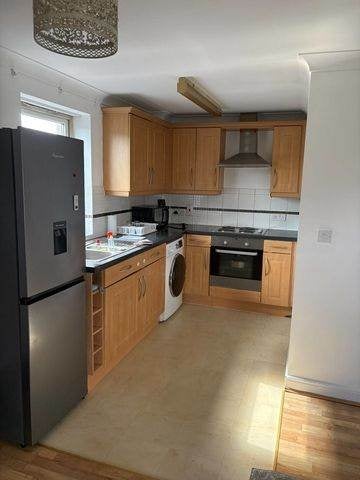 Flat Lockwood Place in Greater London