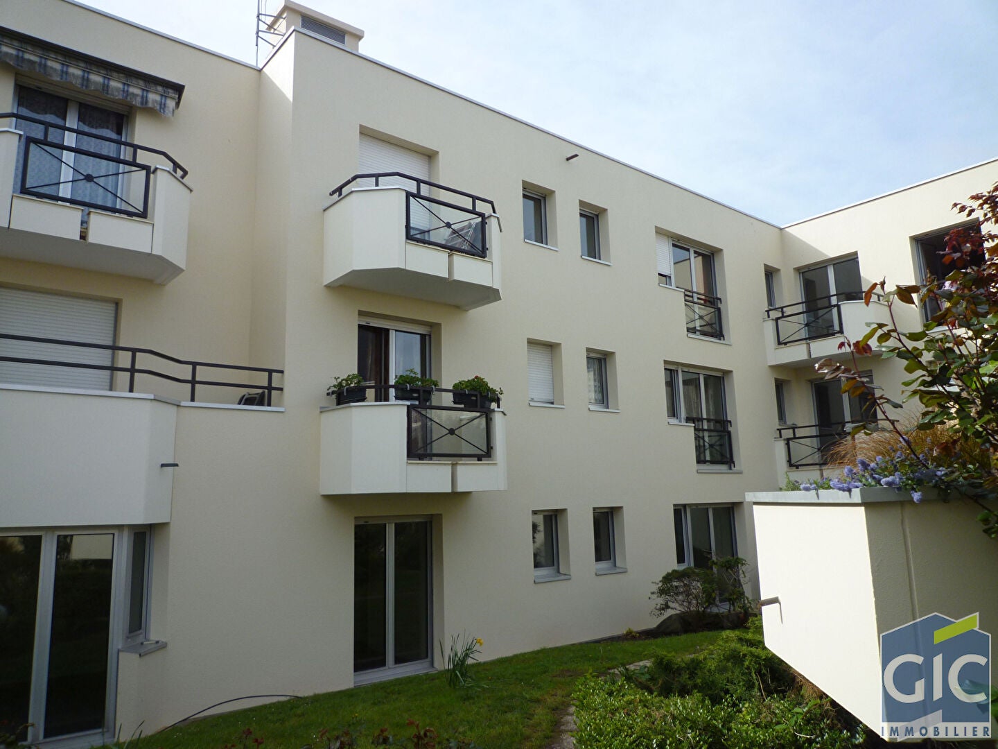 Flat Rue Paul Doumer in Caen