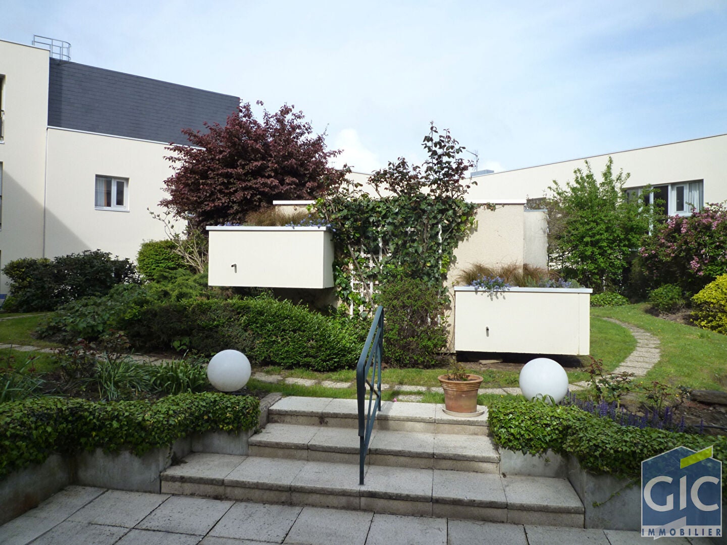 Flat Rue Paul Doumer in Caen