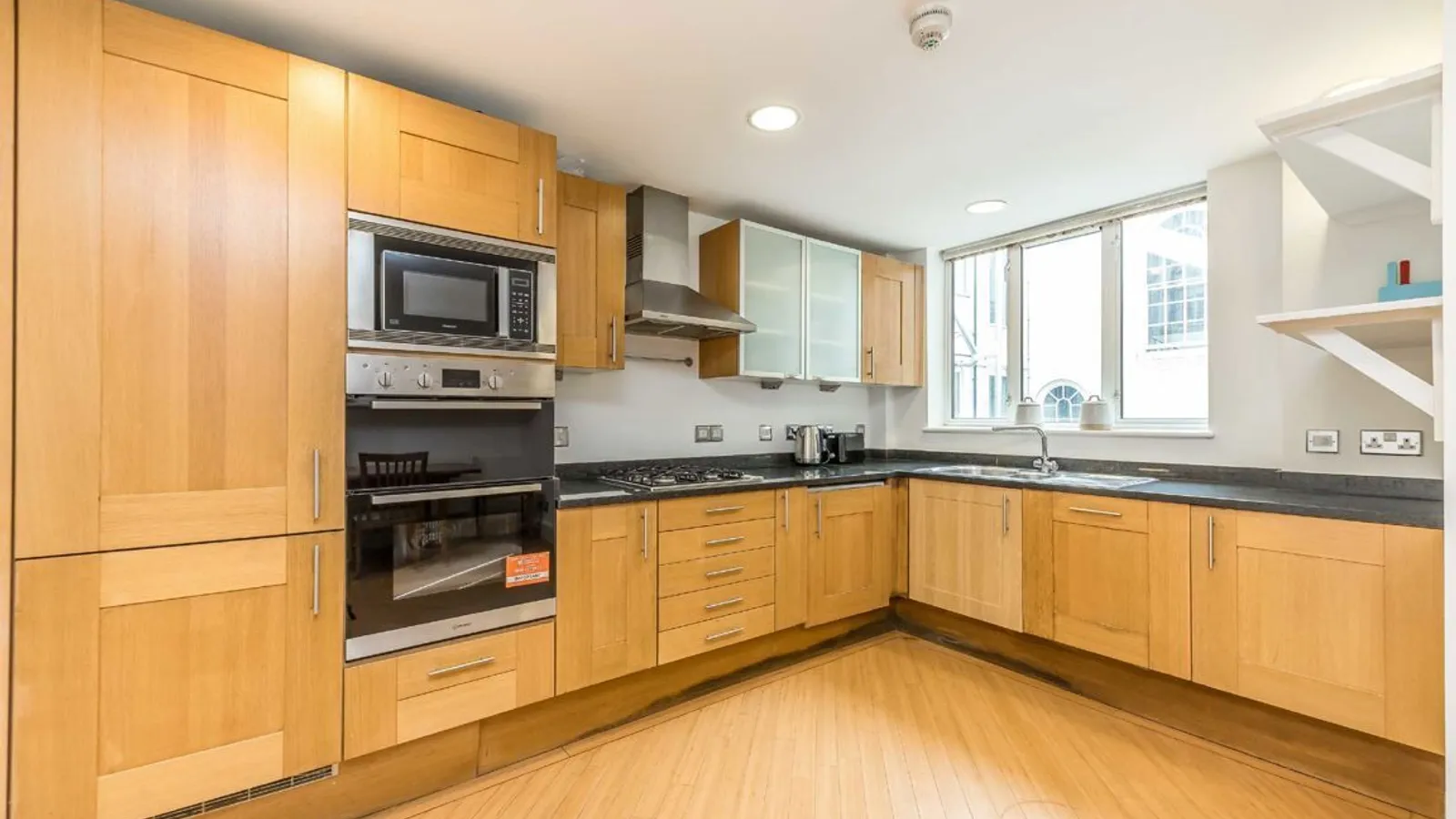 Flat North Row in City of Westminster