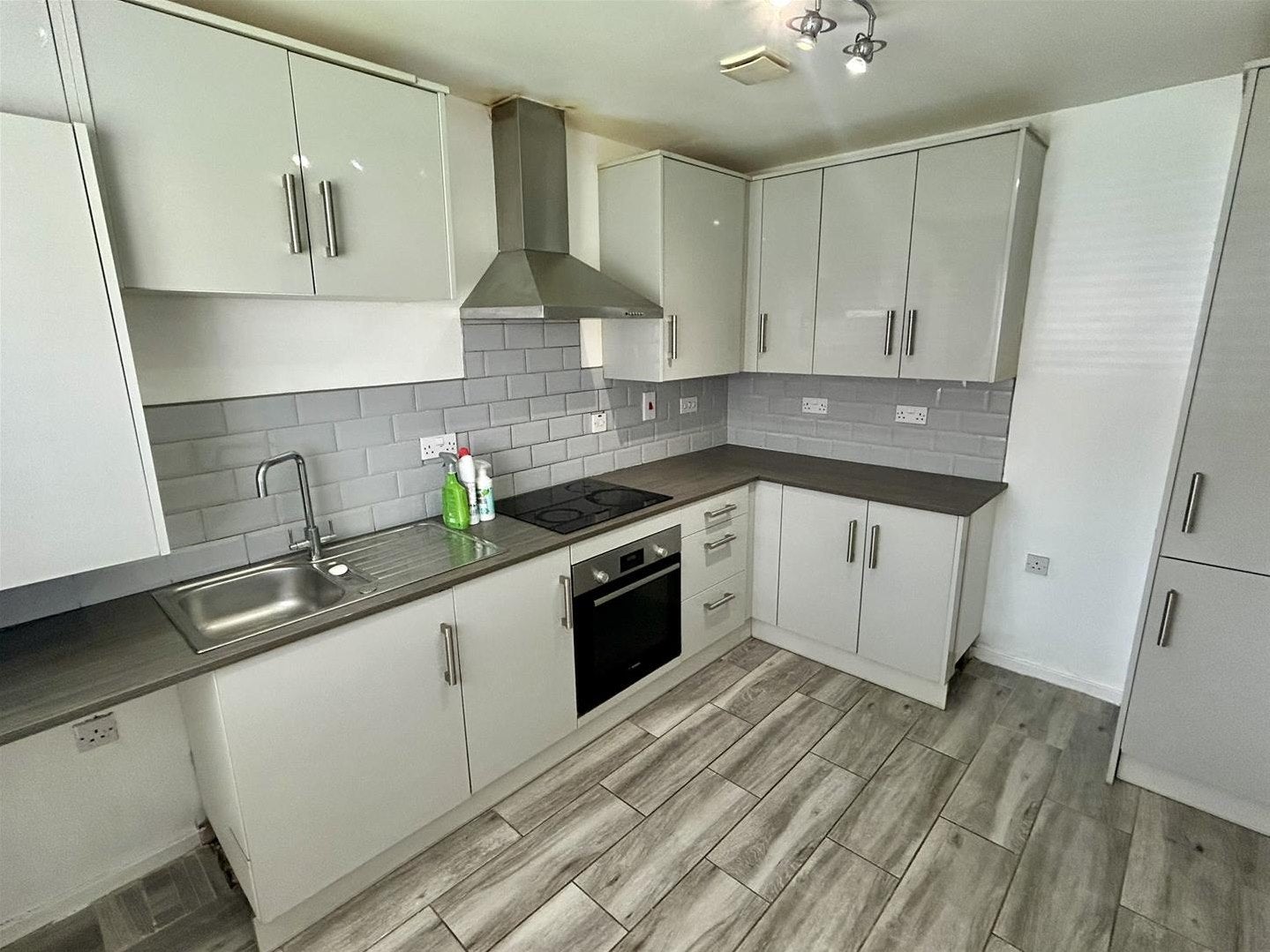 House Didgley Grove in Kingshurst