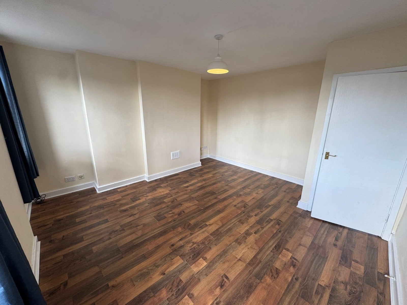 Flat Eccles New Road in Salford