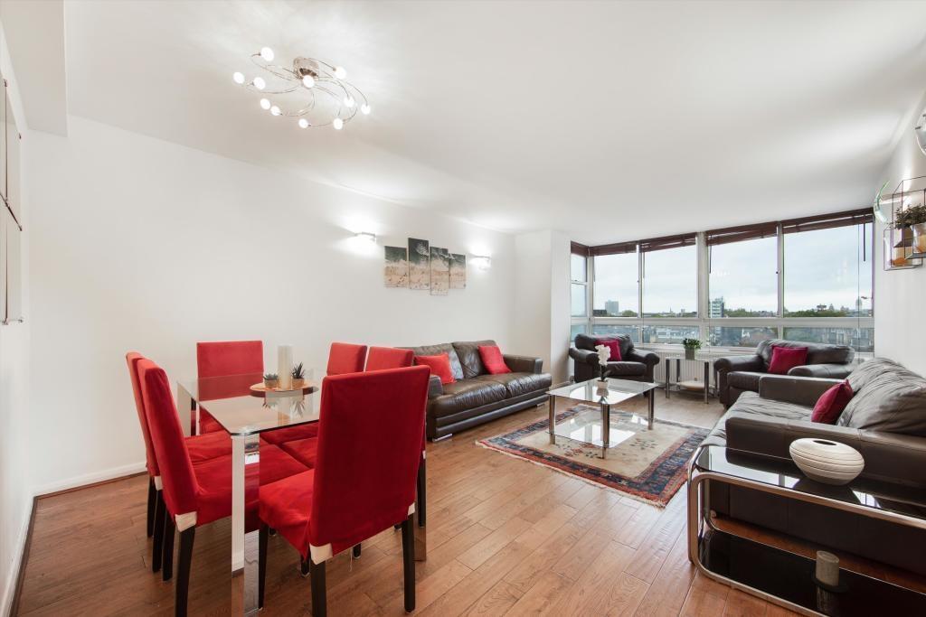 Flat Cheyne Walk in Greater London