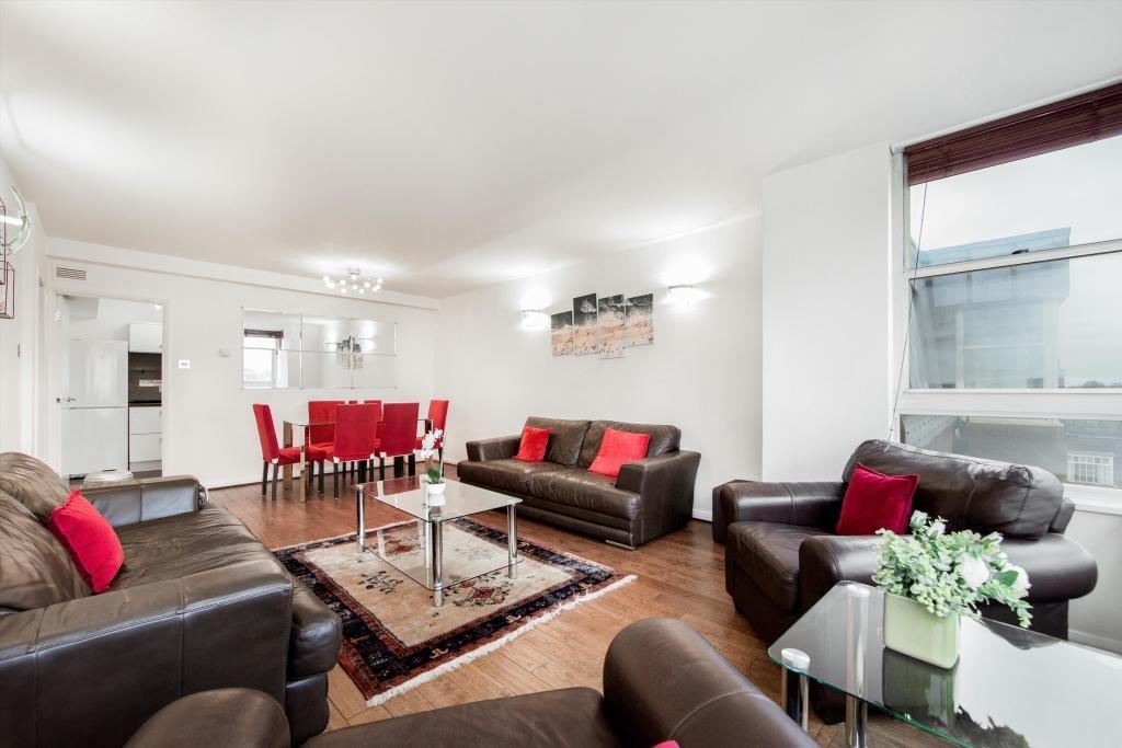 Flat Cheyne Walk in Greater London
