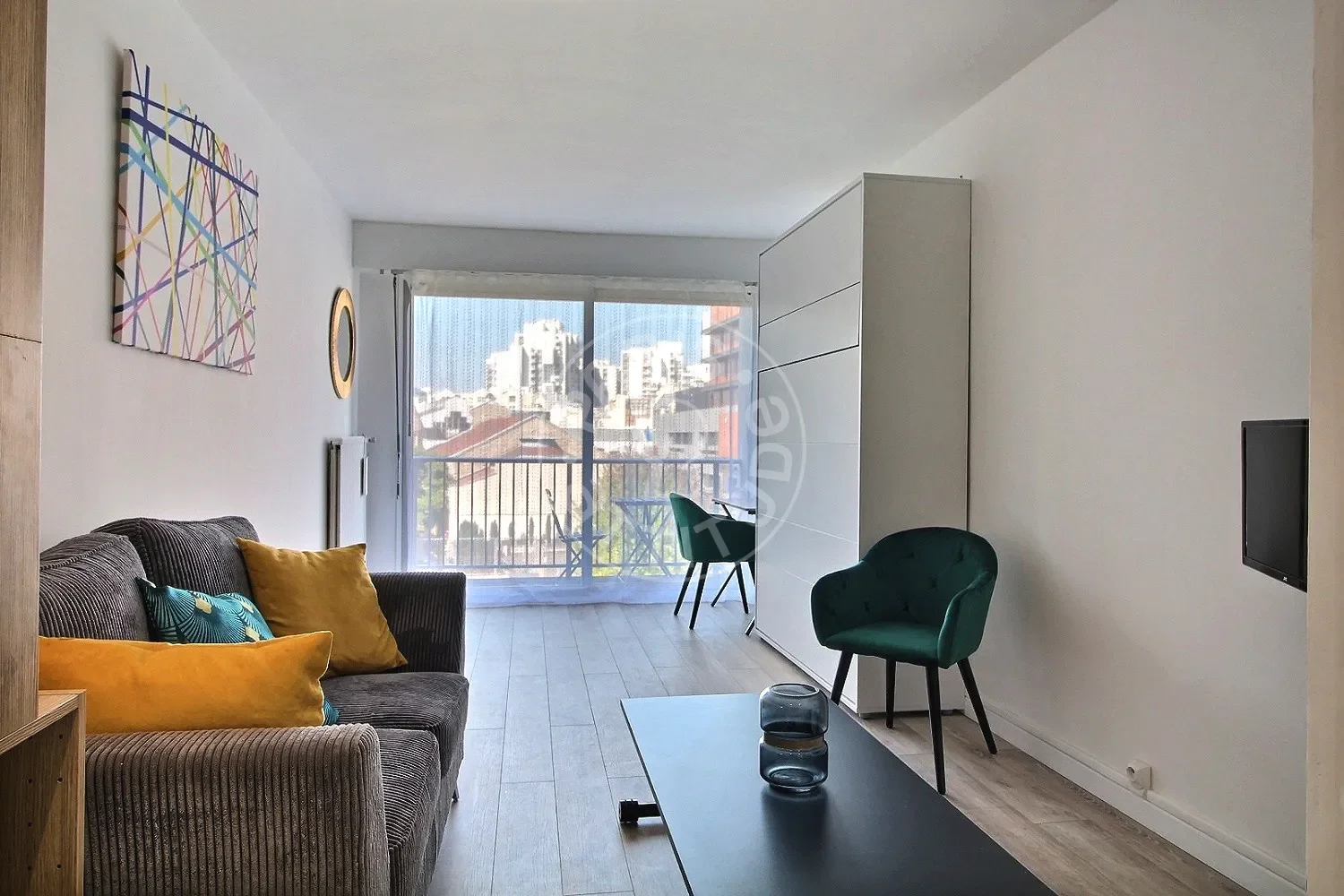 Appartement Rue Madeleine Marzin à Paris