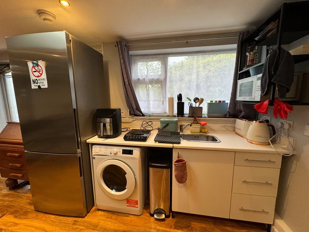 Room Orchard Close in Greater London