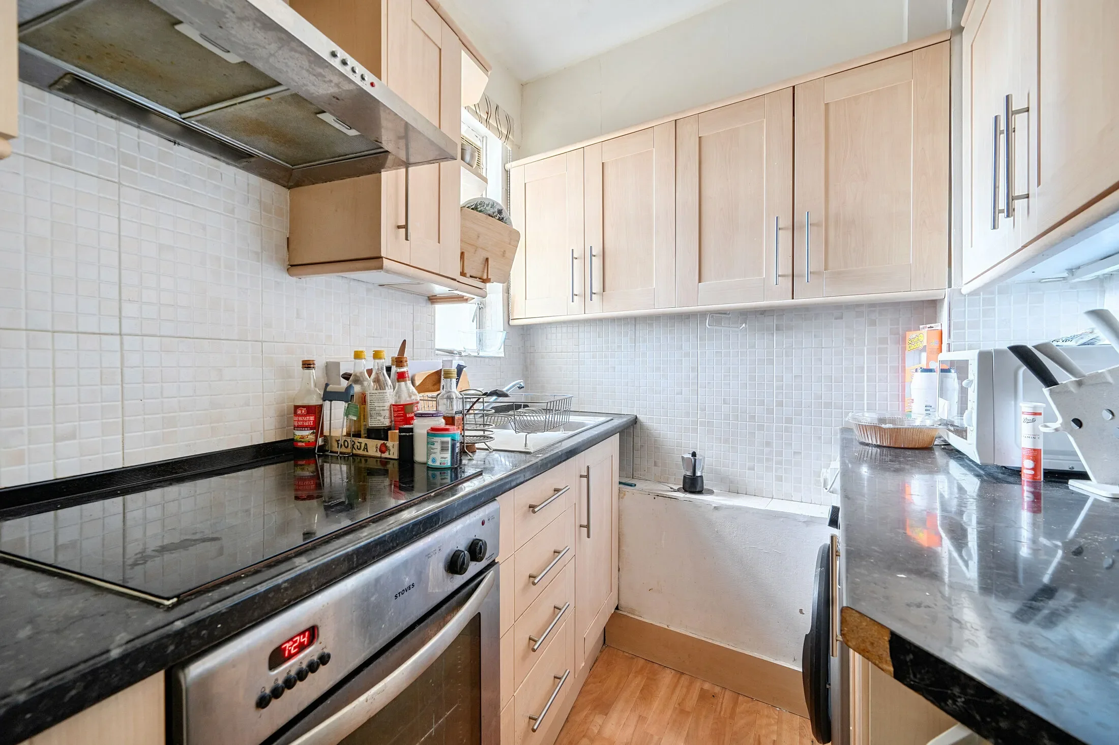 Flat Sloane Avenue in Greater London