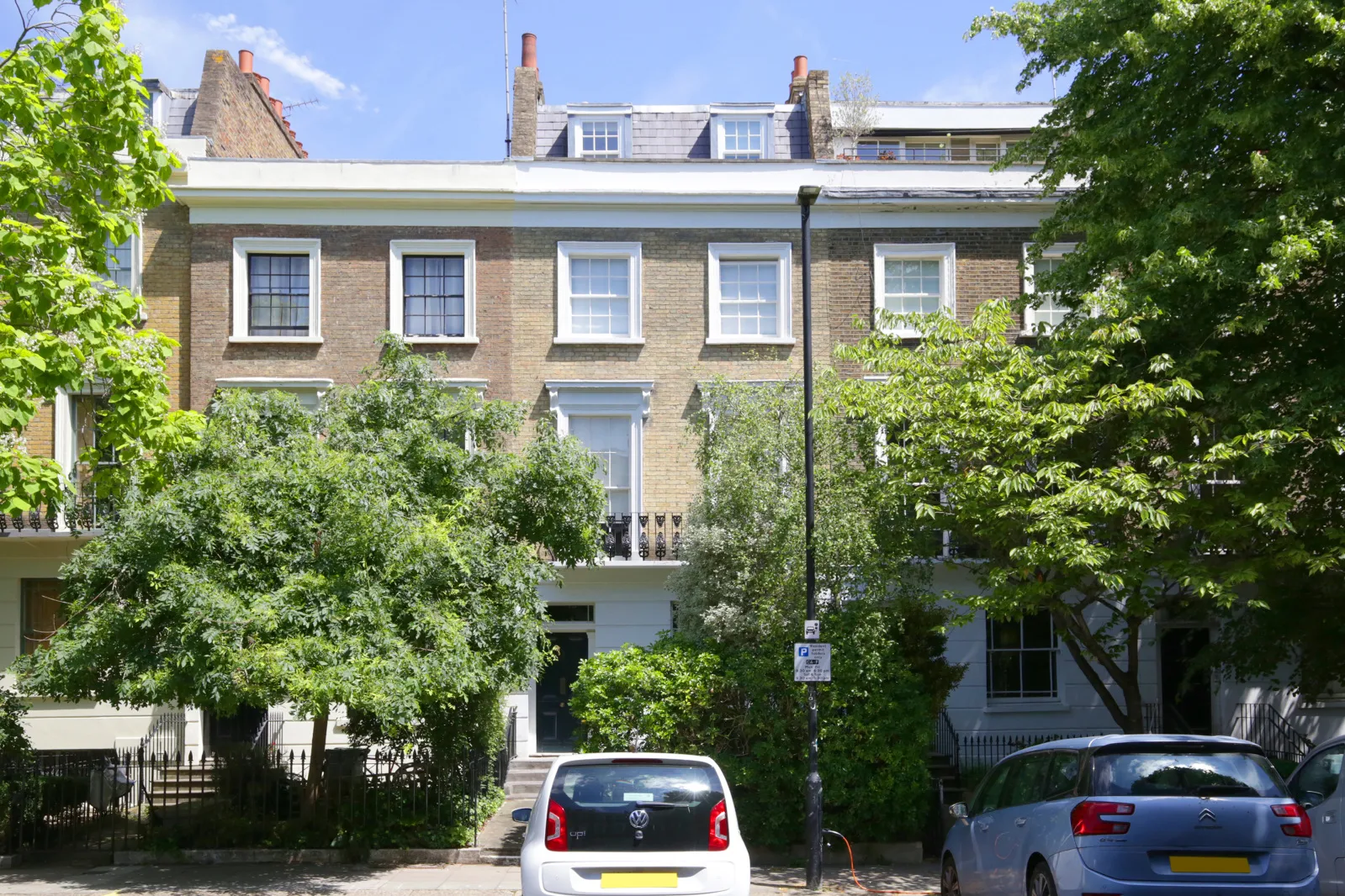 Flat Albert Street in Greater London