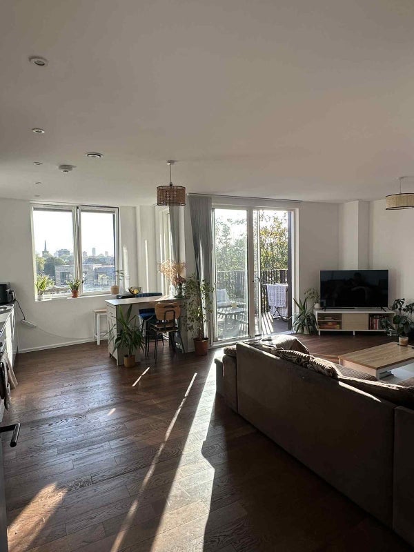 Room Gransden Avenue in Greater London