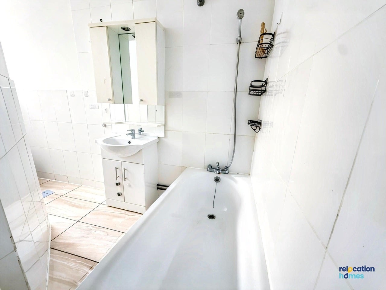 Flat Cheshunt Wash in Broxbourne