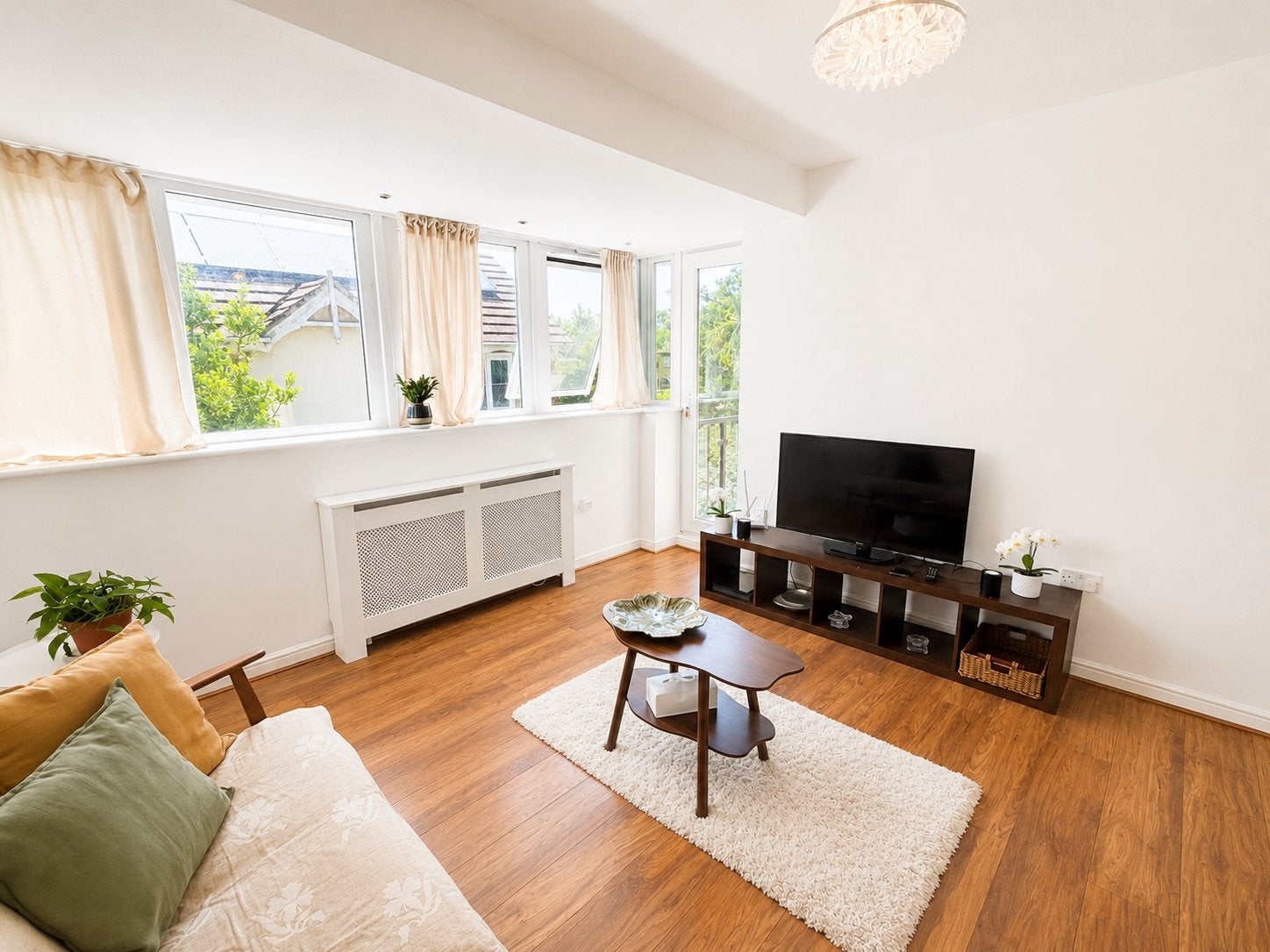Flat Camelot Close in Greater London