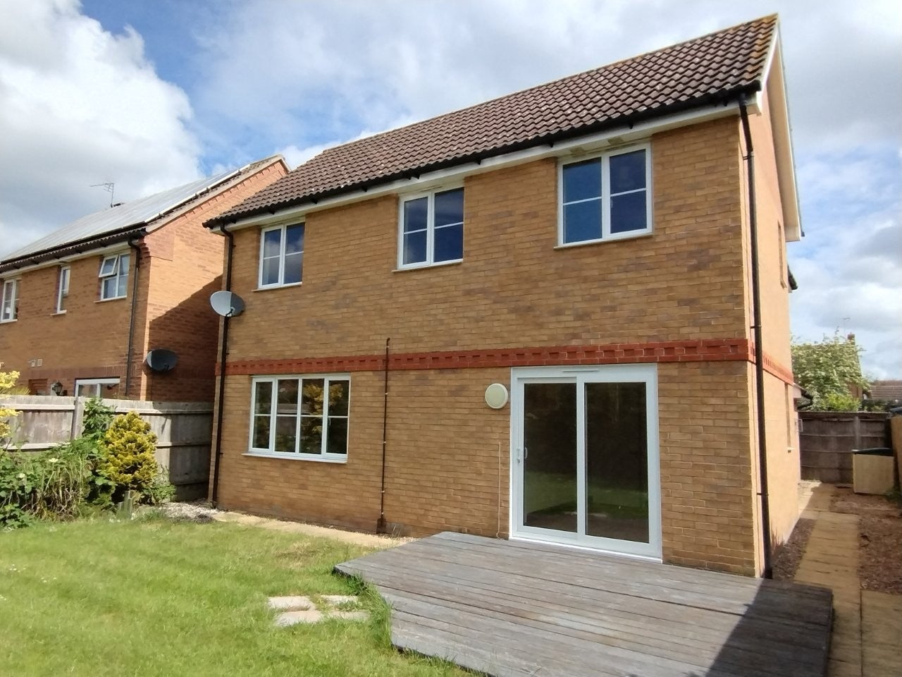 House Haywain Drive in South Holland