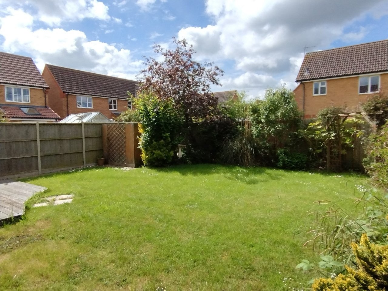 House Haywain Drive in South Holland