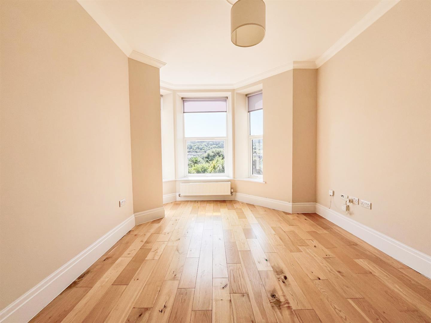 Flat Ashburnham Road in St Leonards