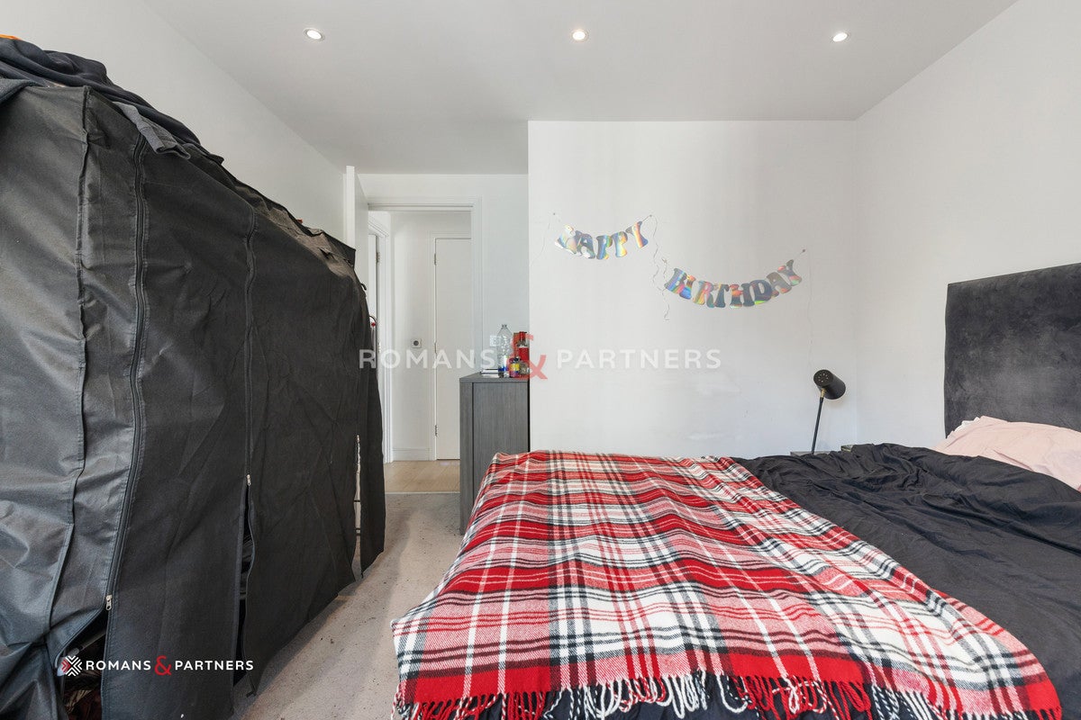 Flat Limeharbour in Greater London
