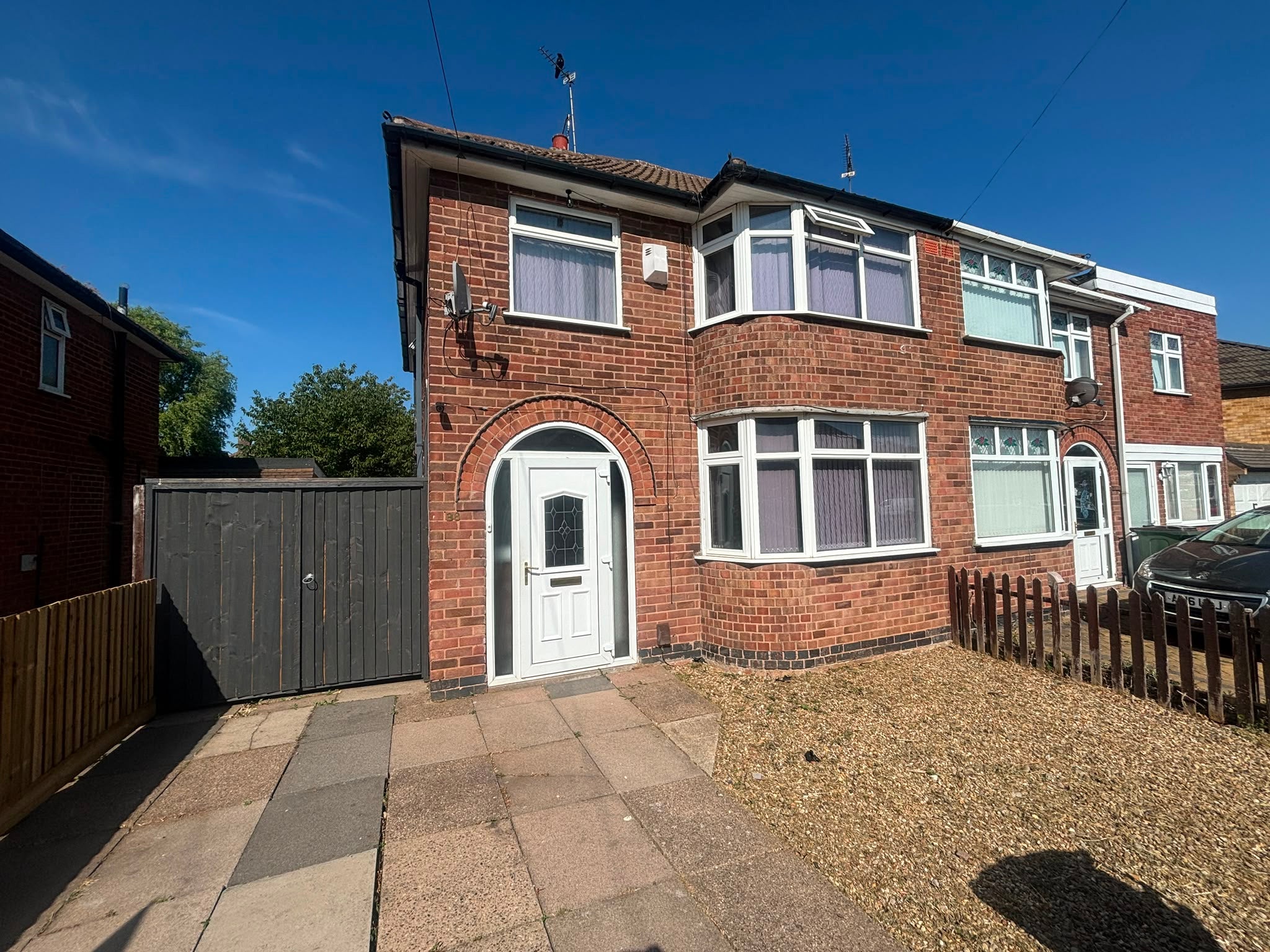 House Westfield Avenue in Oadby and Wigston