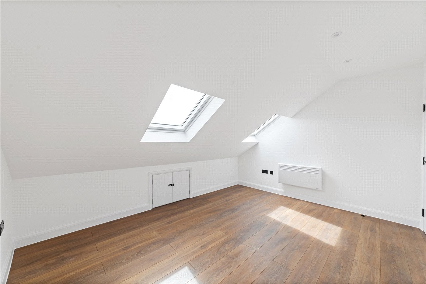 Flat Hazelwood Avenue in Greater London