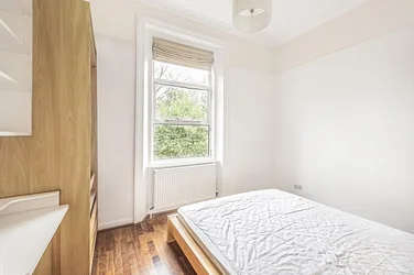 Flat Cavendish Road in Greater London