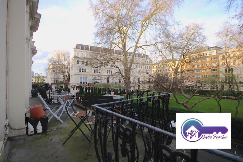 Flat Kensington Gardens Square in City of Westminster