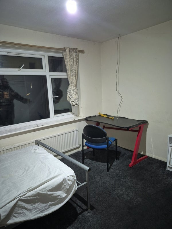 Room North Town Road in Maidenhead