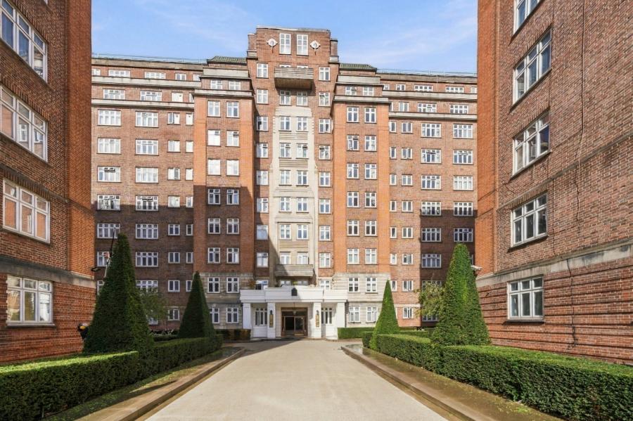 Flat Hamilton Drive in City of Westminster