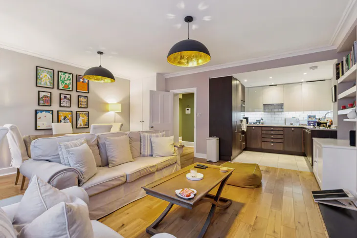 Flat Drayton Gardens in Greater London