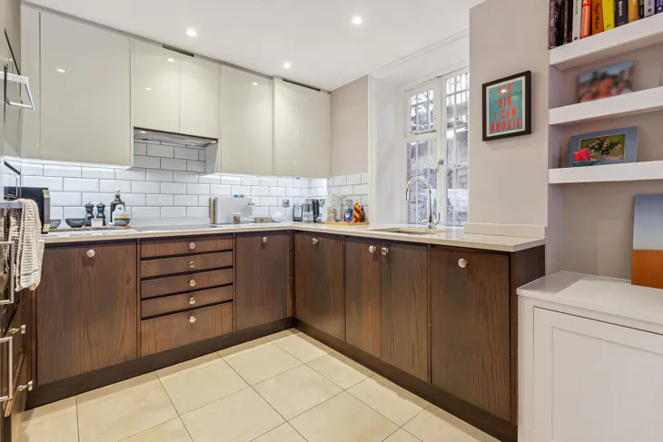 Flat Drayton Gardens in Greater London