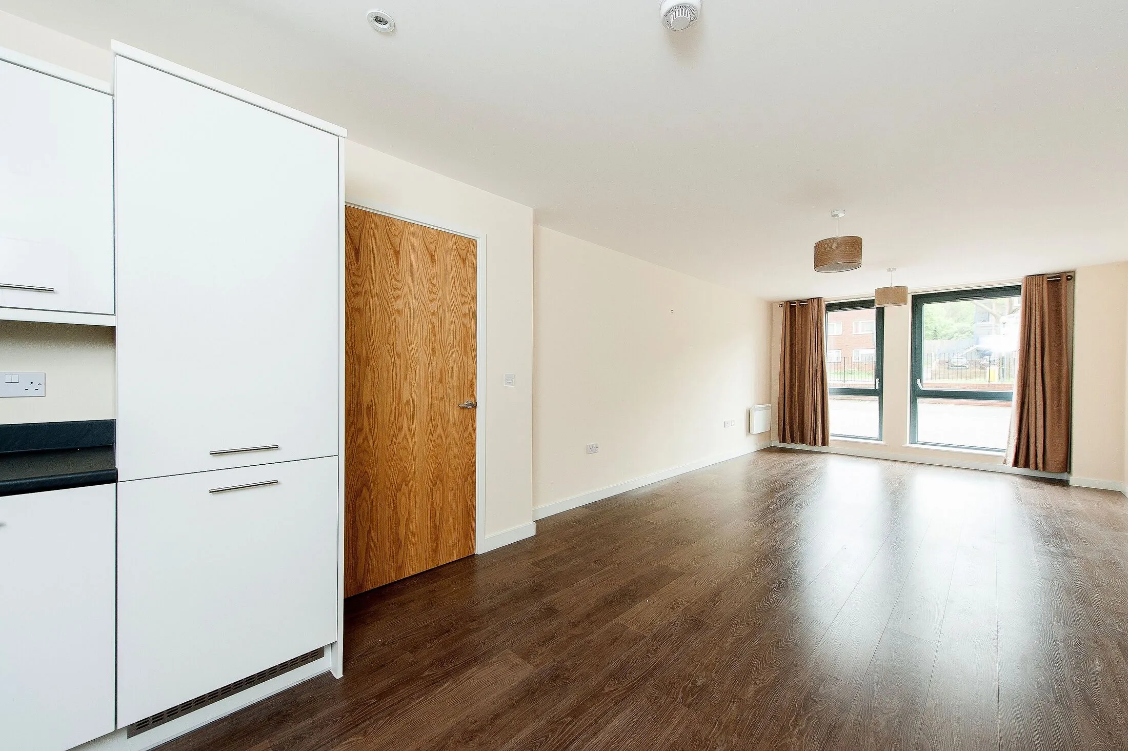 Flat Northolt Road in Greater London