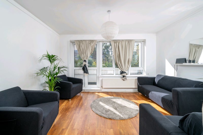 Flat Lisgar Terrace in Greater London
