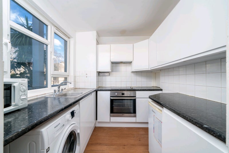 Flat Lisgar Terrace in Greater London