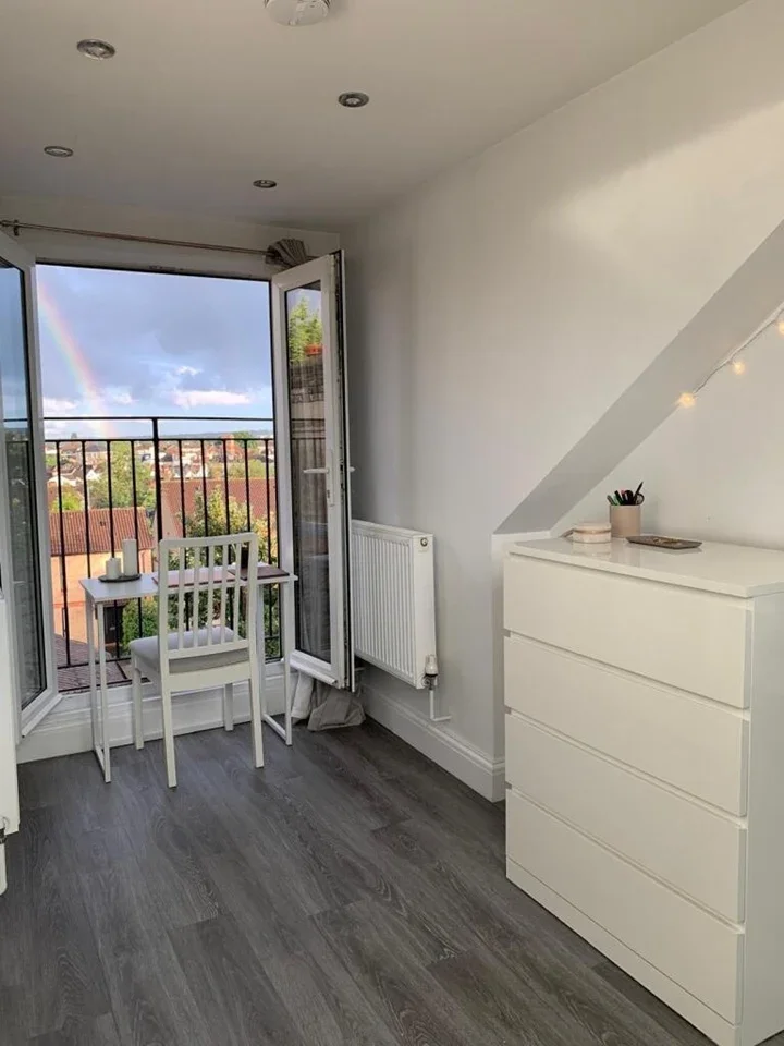 Flat Balfour Road in Greater London