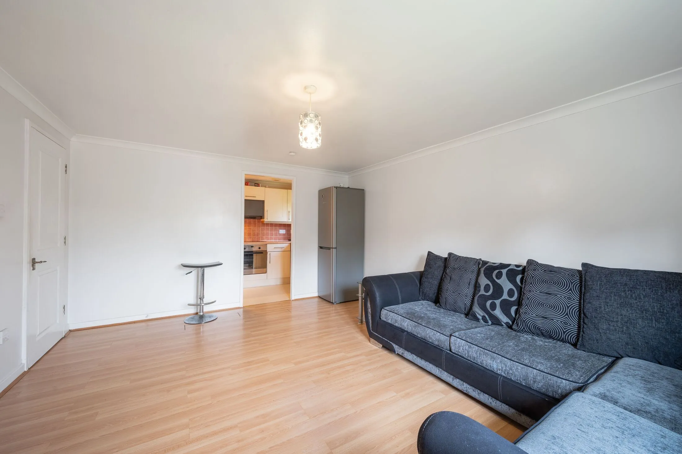 Flat Wenlock Gardens in Greater London
