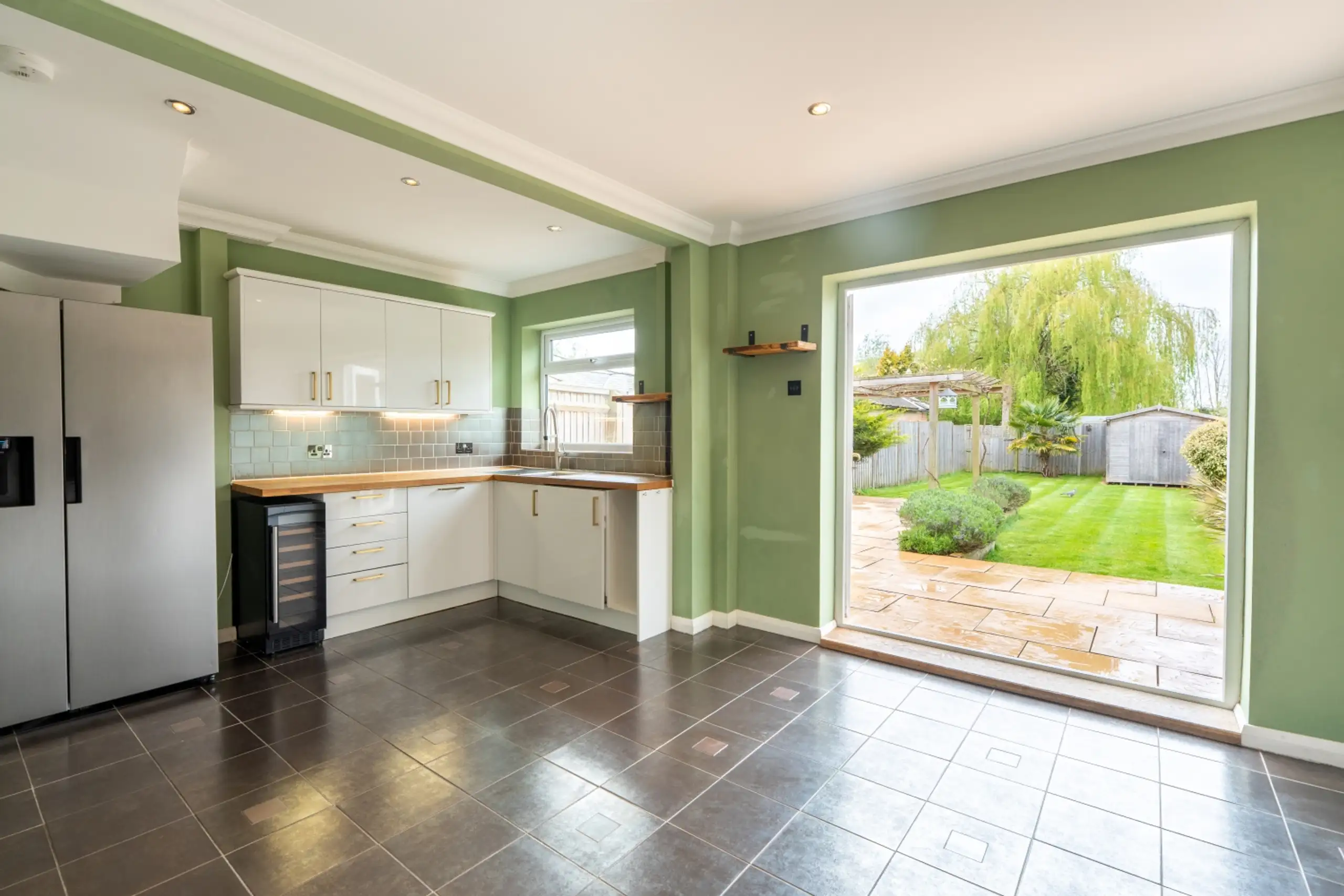 House Laburnum Crescent in Cherwell District