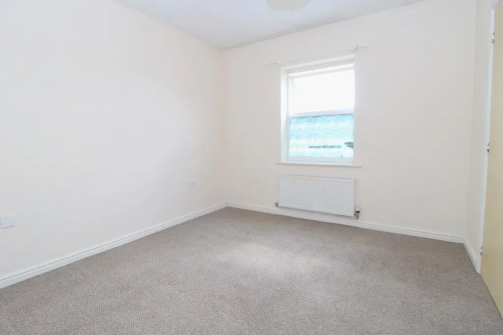 Flat Little Pennington Street in Rugby