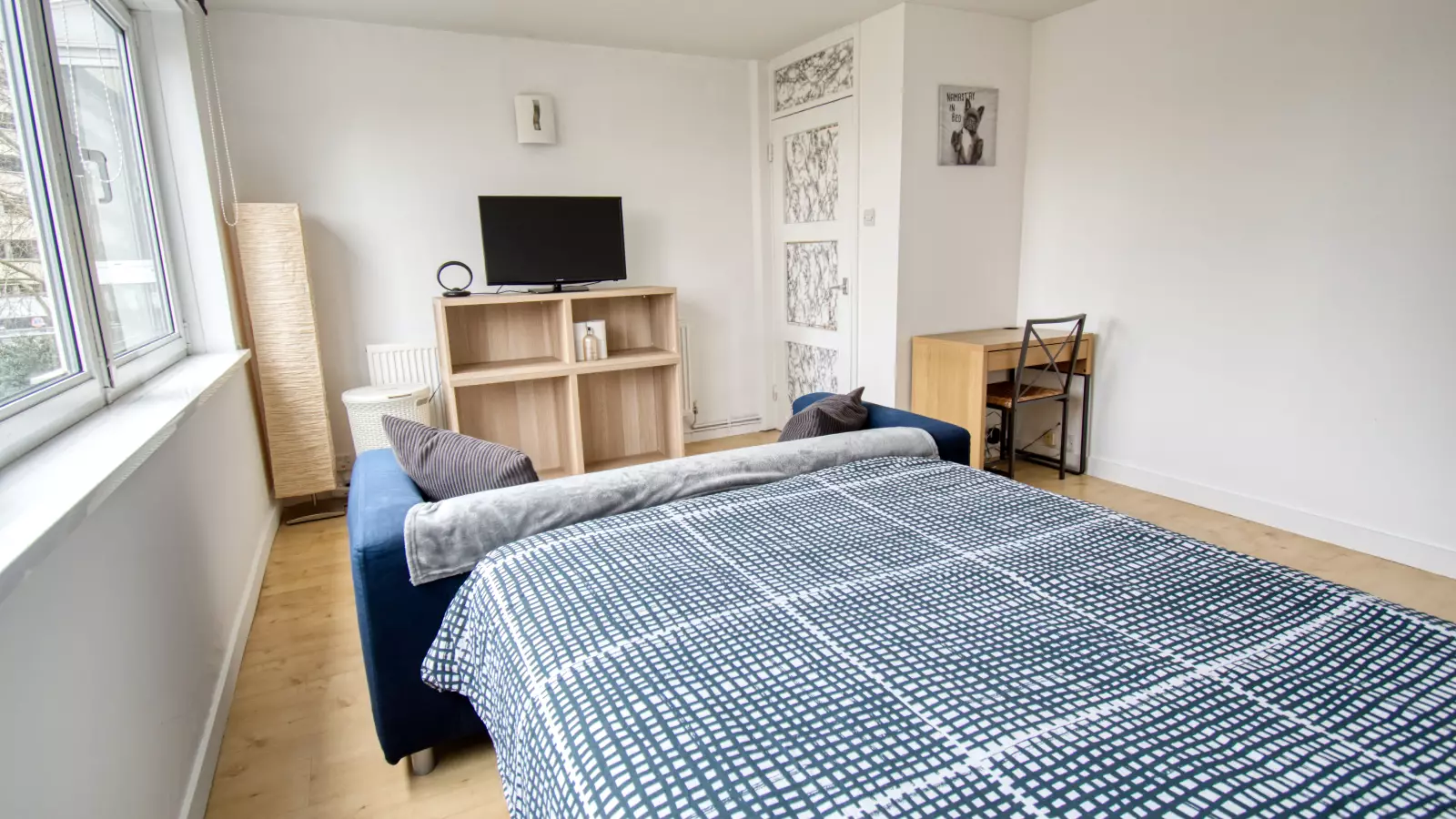 Flat Strafford Street in Greater London