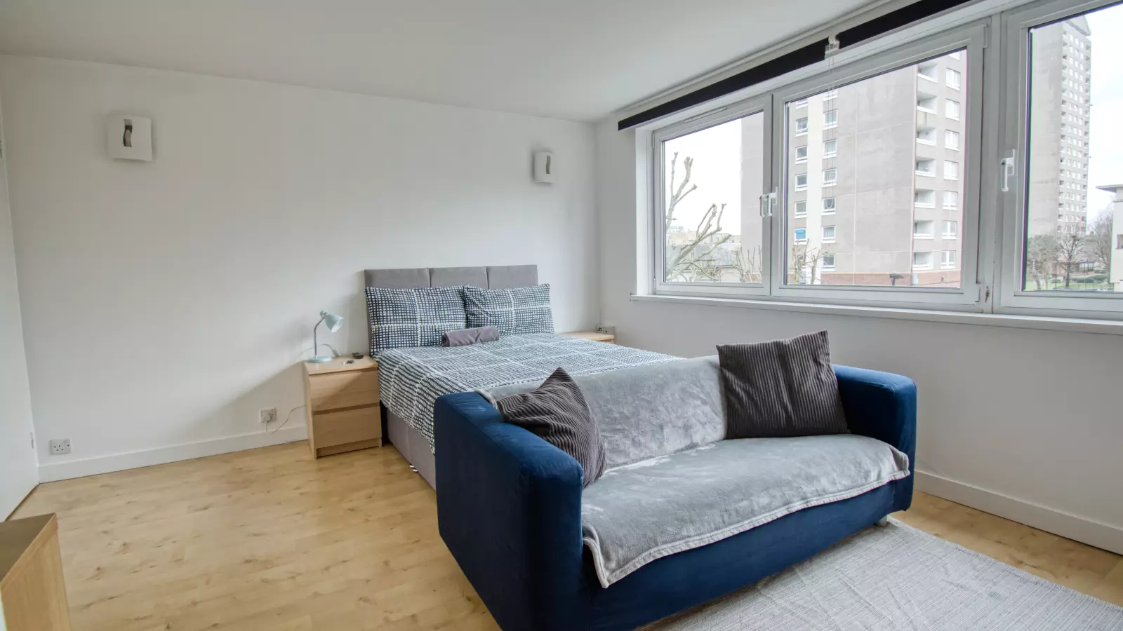Flat Strafford Street in Greater London