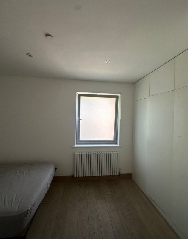 Room Sutton Place in Greater London