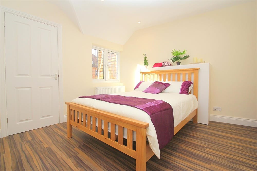 Room Church Street in Burnham
