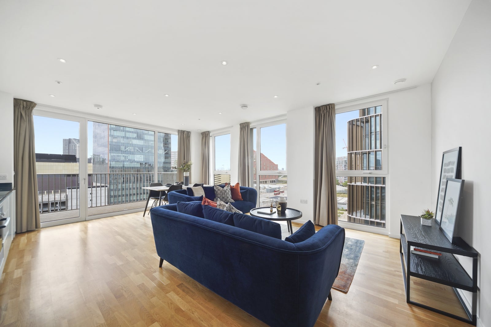 Flat Celebration Avenue in Greater London